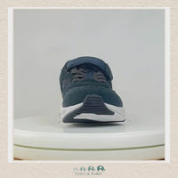 Stride Rite shoe Rotating 360 degrees