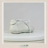 Stride Rite shoe Rotating 360 degrees