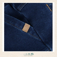 Close-up detail of the Minymo Sweat Denim fabric highlighting the premium 95% cotton and 5% elastane-knit weave that offers a soft-touch alternative to traditional denim
