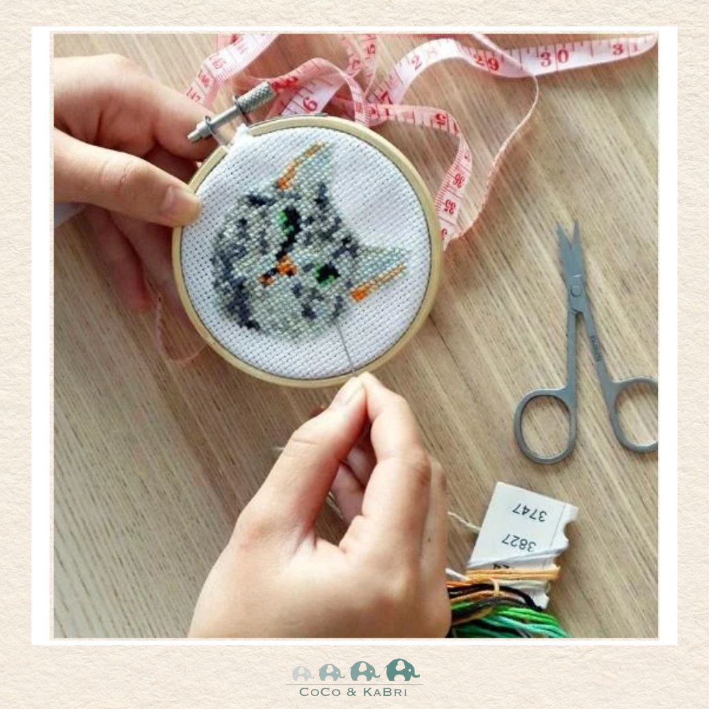 Kikkerland: Mini Crosstitch Embroidery Kit - Cat