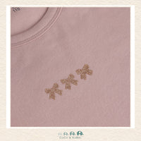 Close-up detail of the Minymo 3 Bows graphic highlighting the delicate print texture and the high-quality 95% cotton and 5% elastane fabric weave
