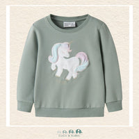Front view of the Name It Girls' Green Sweatshirt featuring a whimsical unicorn graphic and a cozy ribbed crew neckline