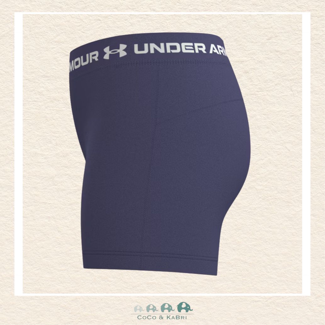 Side profile of the girls' HeatGear® Shorty demonstrating the flexible compression material and the moisture-wicking technology perfect for intense sports and play | Canada